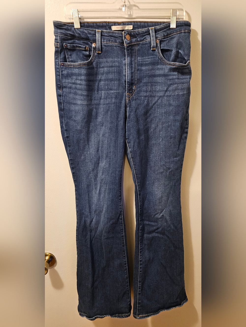 Levis 726 High Rise Flare Dark Wash Jeans Women’s Size 32x32 Fits 32x31
